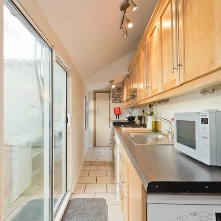 3 Bedroom Townhouse In Portobello Sleeps 6 * Dublin