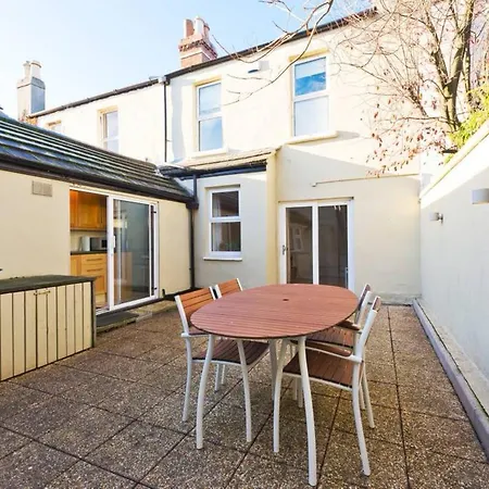 Apartment 3 Bedroom Townhouse In Portobello Sleeps 6 Dublin