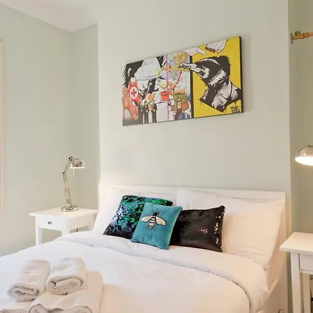 3 Bedroom Townhouse In Portobello Sleeps 6 *
